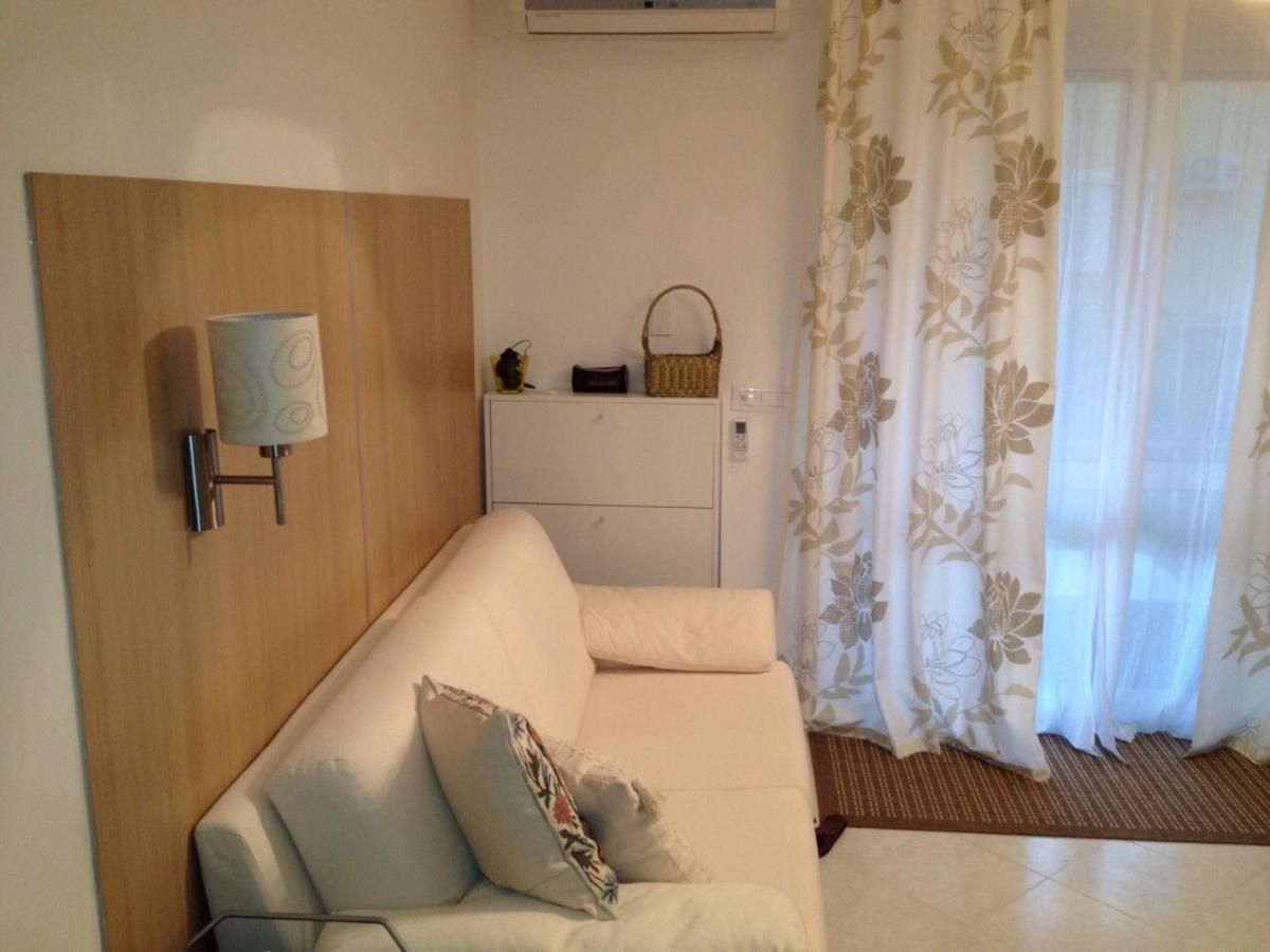 Pizzo Beach Club. One Bedroom Apt 13G المظهر الخارجي الصورة